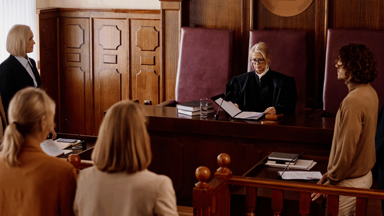 Skarga na przewlekłość postępowania sądowego – jak skutecznie przyśpieszyć sprawę?