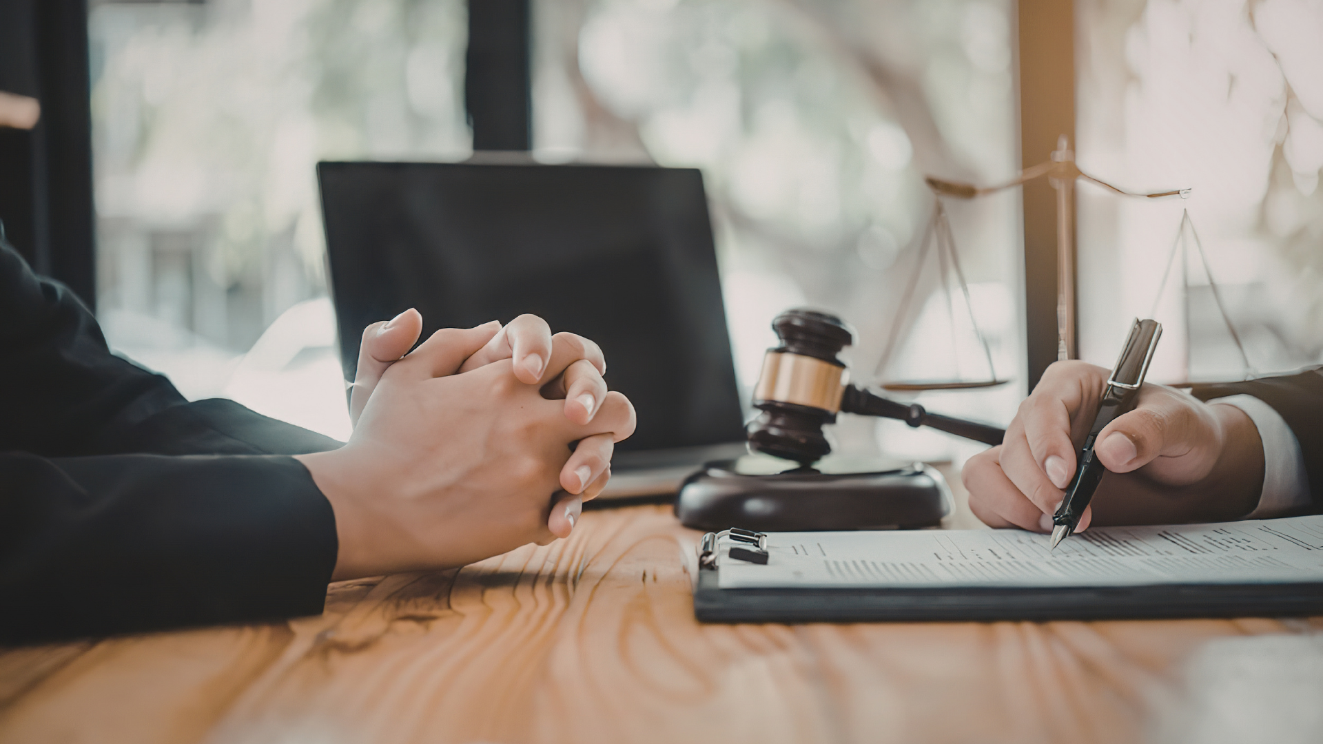 Postępowanie sądowe w sprawach przeciwko ZUS – kluczowe zasady i procedury